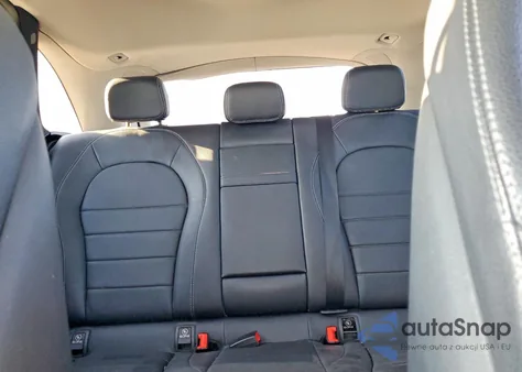 2016 Mercedes-Benz Glc 300 4Matic z USA, uszkodzony, nr VIN WDC0G4KB1GF009390